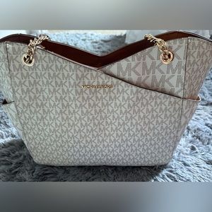 Michael Kors tote